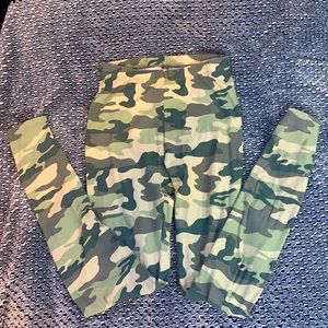 Camo leggings